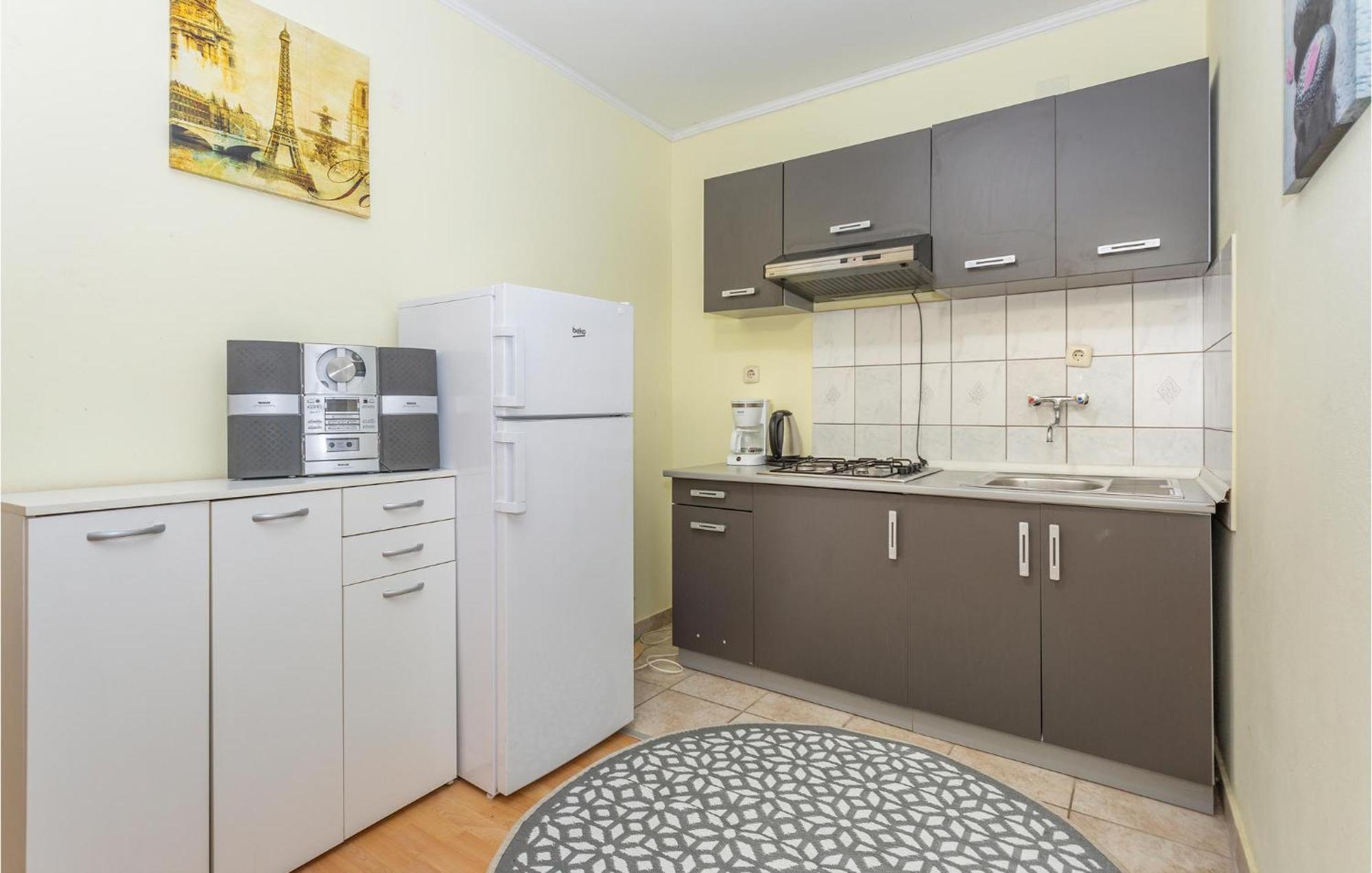 Awesome Apartment In Stara Baska 1 With Kitchen Dış mekan fotoğraf
